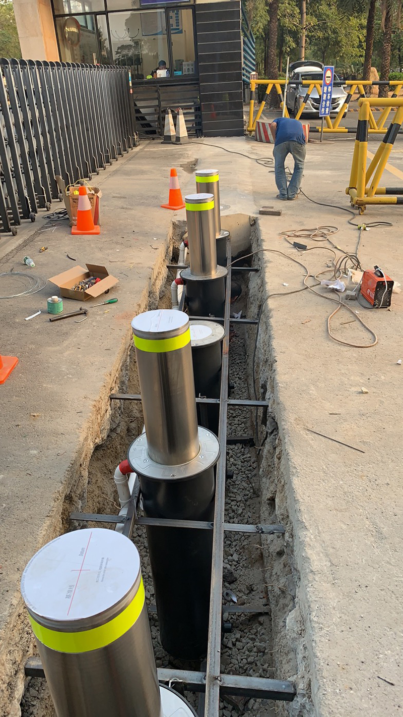 automatic bollard