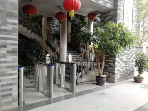  Lide il cancello a battente è stato ufficialmente utilizzato nell'accademia di calligrafia del guangdong